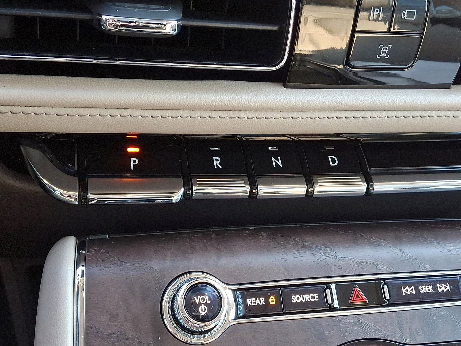 2022 Silver Radiance Metallic Clearcoat - JS Lincoln Aviator Reserve AWD