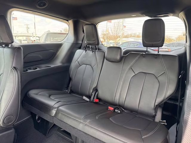 2026 Bright White Clearcoat Chrysler Voyager LX FWD Van