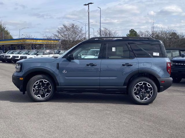 2026 Azure Gray Metallic Ford Bronco Sport Outer Banks 4X4 SUV