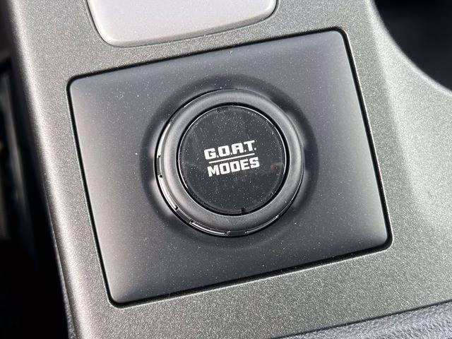 2026 White Metallic Ford Bronco Sport Outer Banks 4X4 SUV