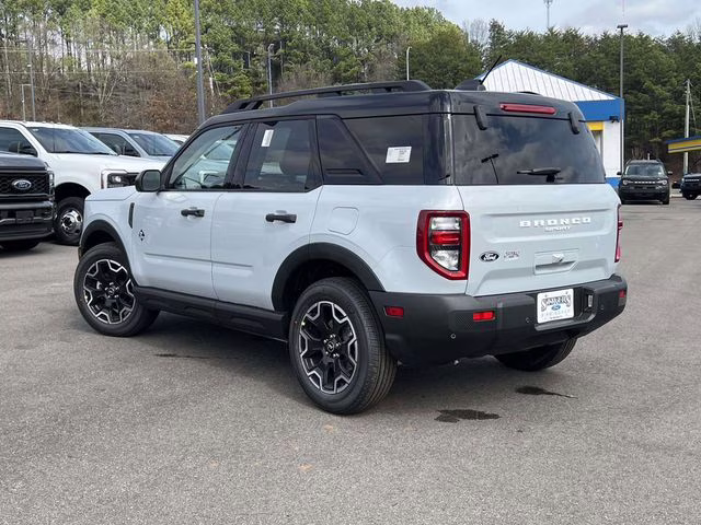 2026 White Metallic Ford Bronco Sport Outer Banks 4X4 SUV