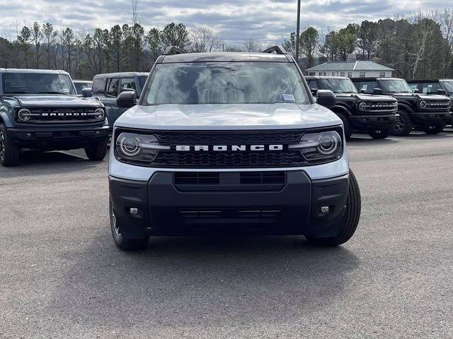 2026 White Metallic Ford Bronco Sport Outer Banks 4X4 SUV