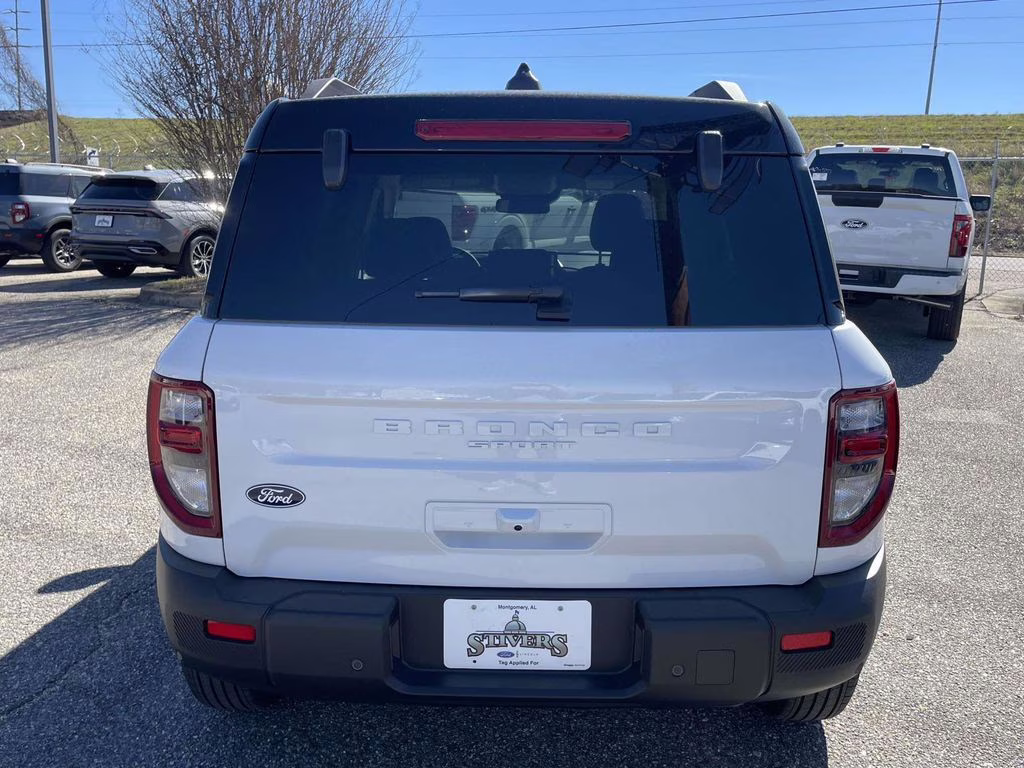 2026 Oxford White Ford Bronco Sport Outer Banks 4X4 SUV