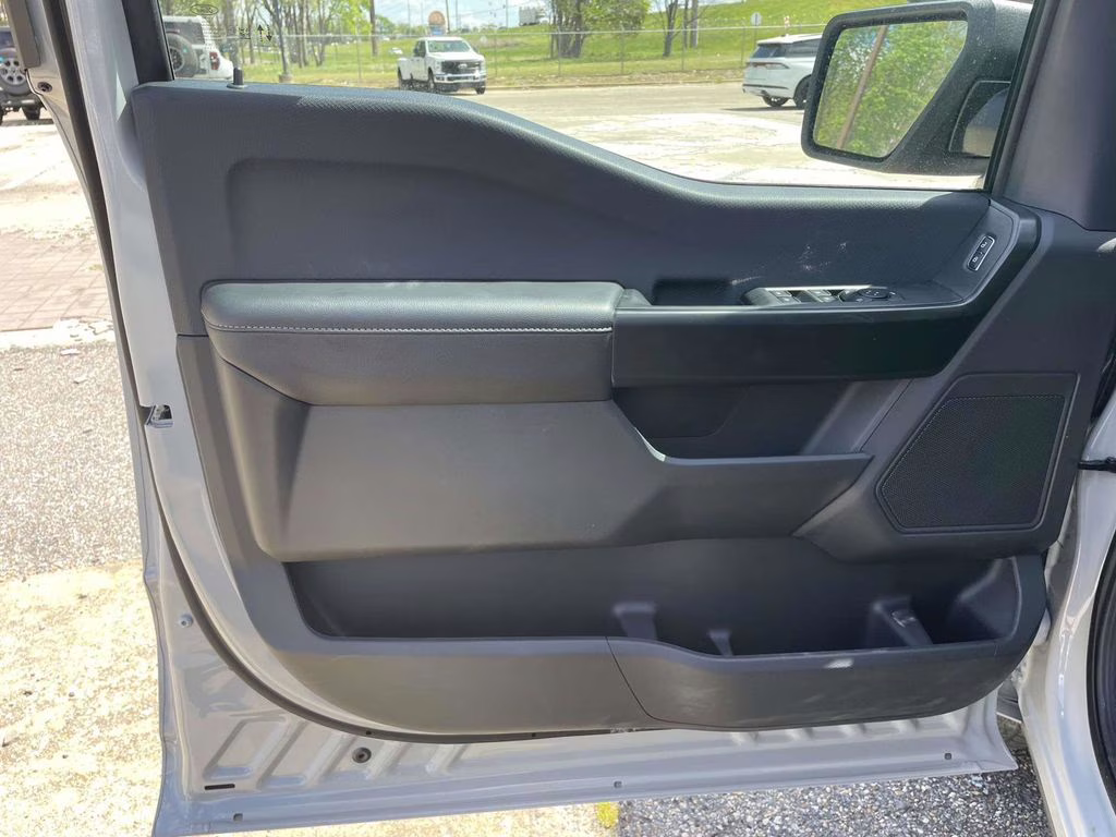 2026 Avalanche Ford F-150 STX 4X4 Truck