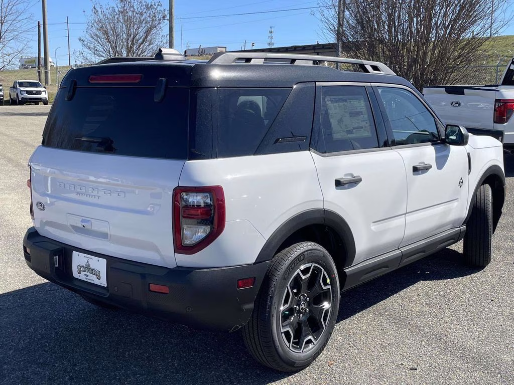 2026 Oxford White Ford Bronco Sport Outer Banks 4X4 SUV
