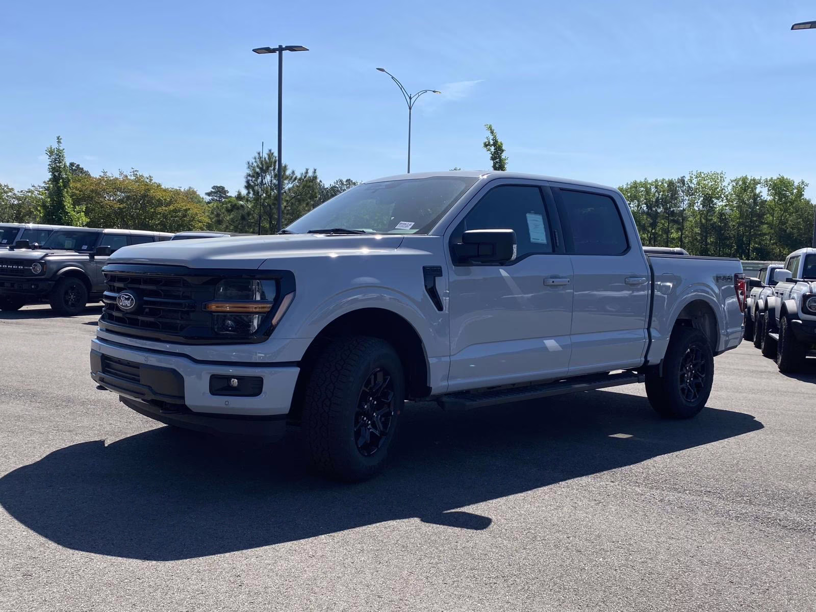 2026 Avalanche Ford F-150 XLT 4X4 Truck