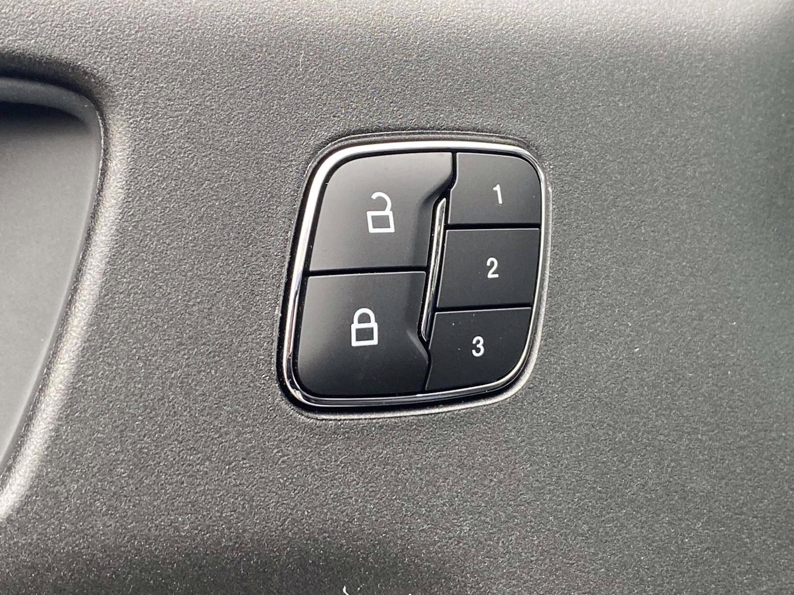 2026 Oxford White Ford Bronco Sport Outer Banks 4X4 SUV