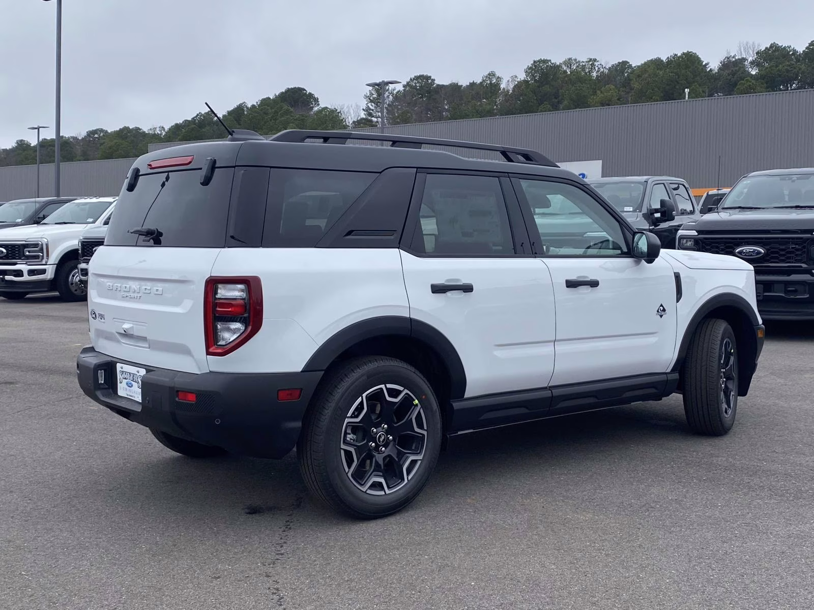2026 Oxford White Ford Bronco Sport Outer Banks 4X4 SUV