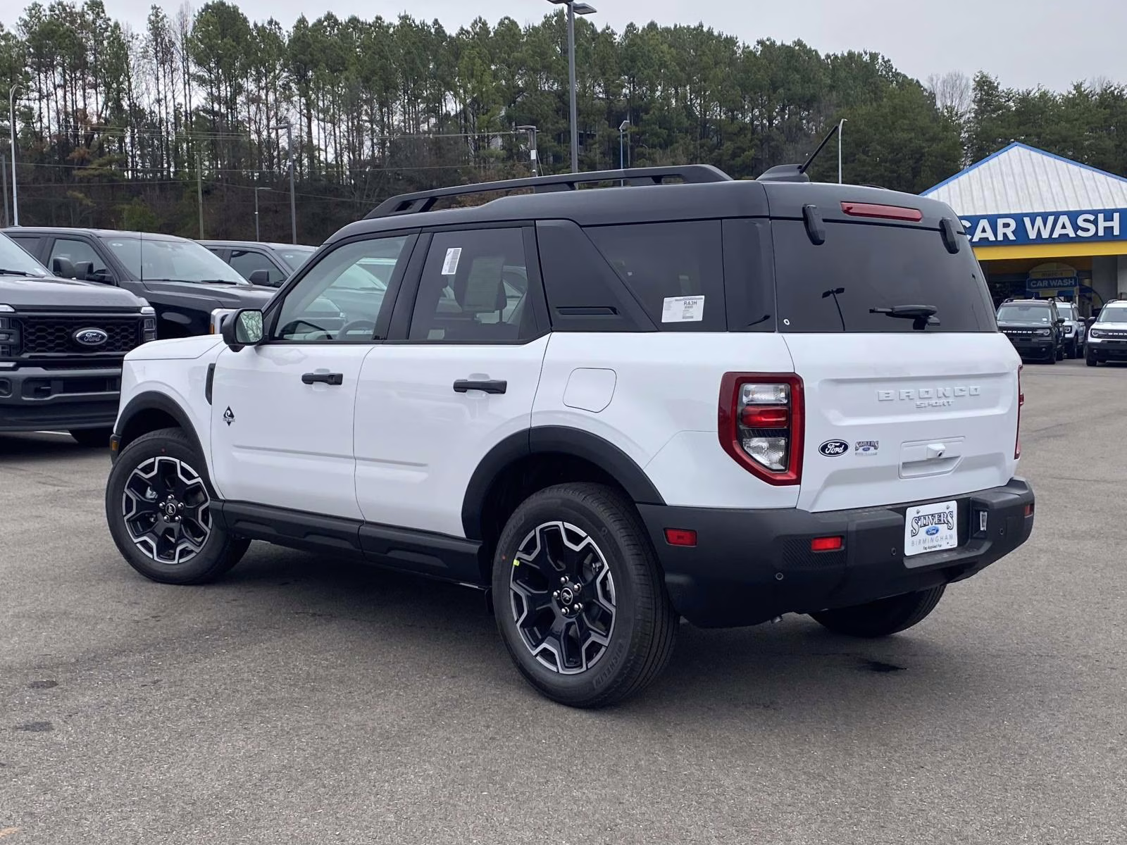2026 Oxford White Ford Bronco Sport Outer Banks 4X4 SUV