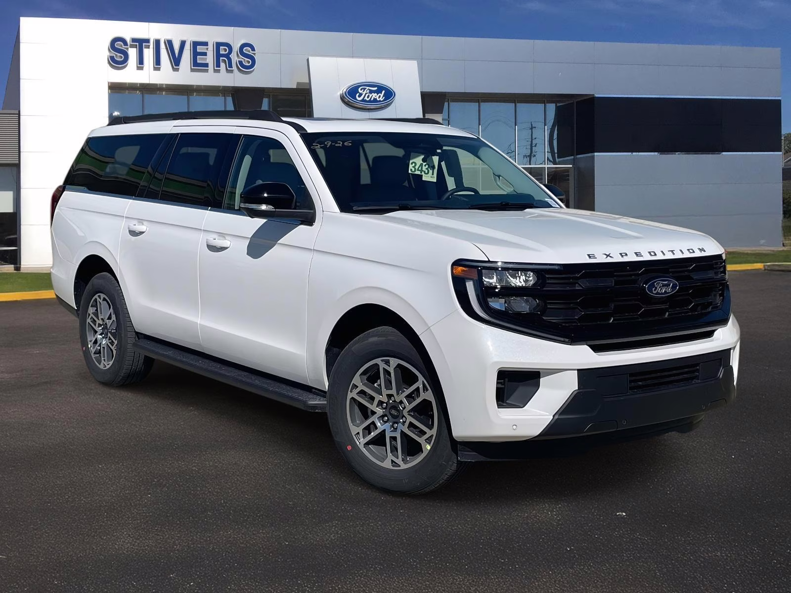 2026 Star White Metallic Tri-Coat Ford Expedition Max Active RWD SUV
