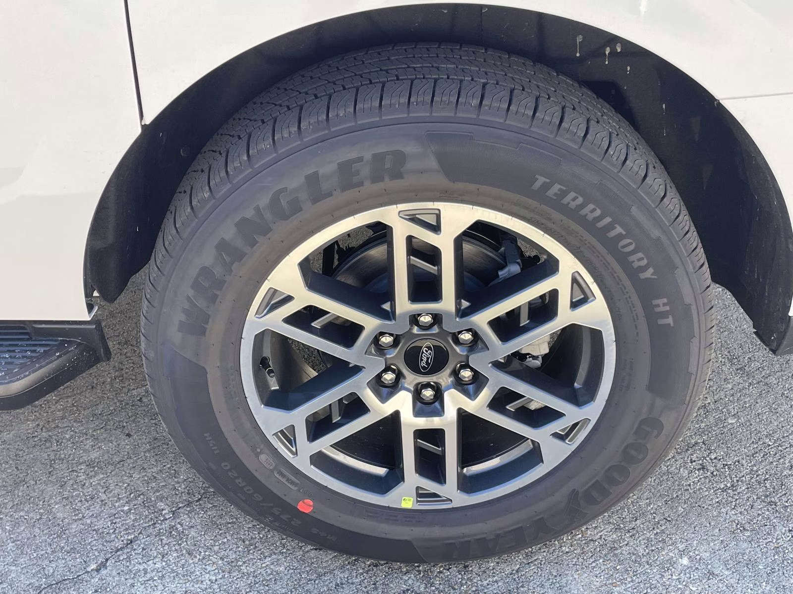 2026 Star White Metallic Tri-Coat Ford Expedition Max Active RWD SUV