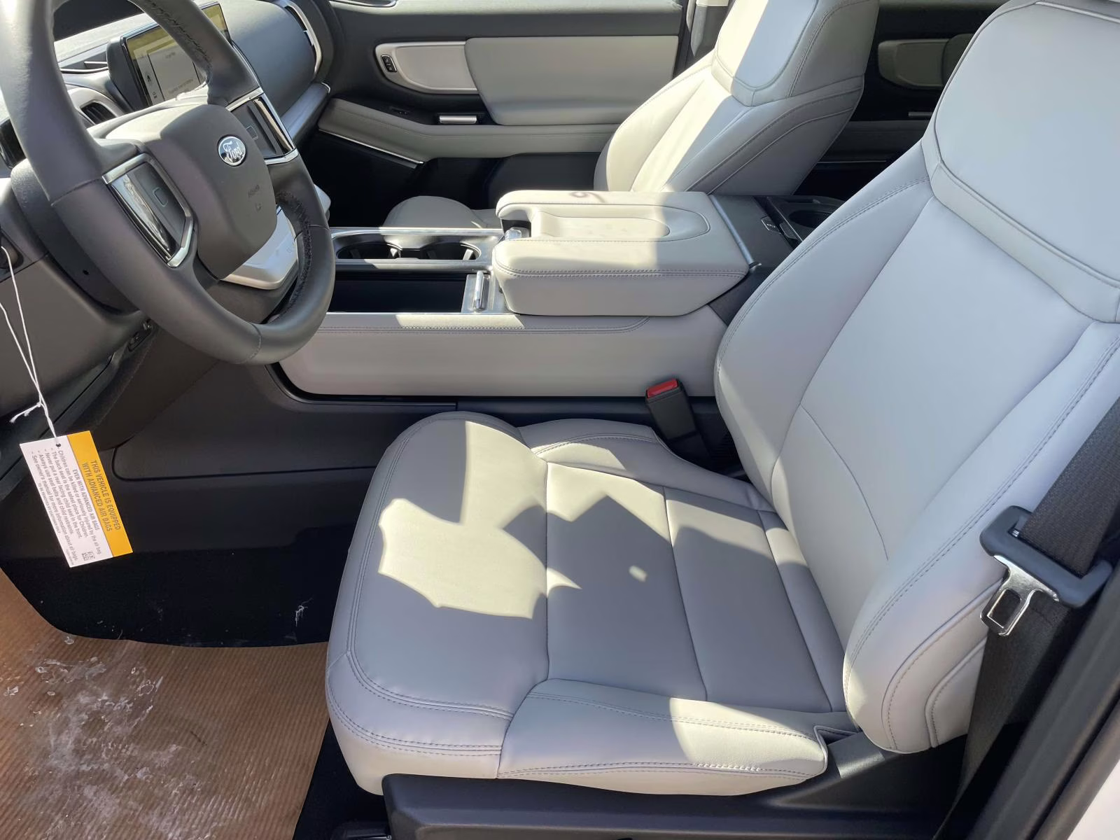 2026 Star White Metallic Tri-Coat Ford Expedition Max Active RWD SUV