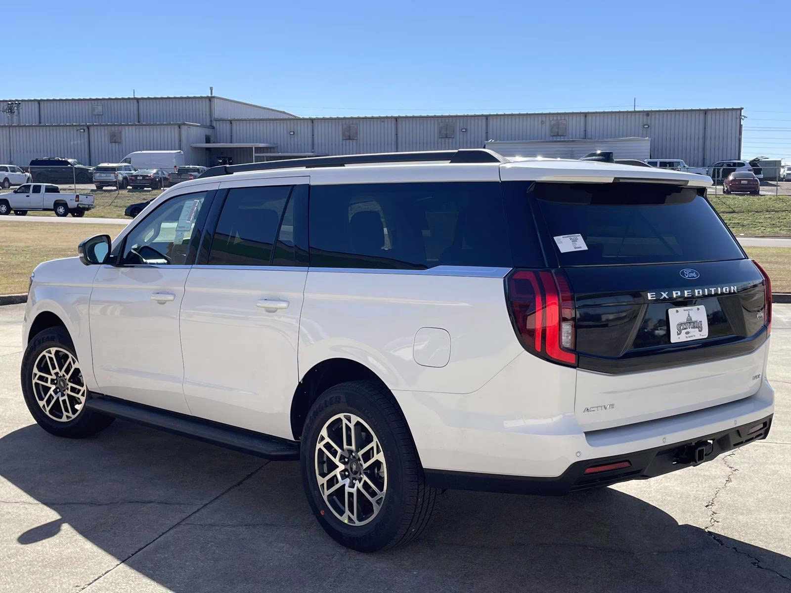 2026 Star White Metallic Tri-Coat Ford Expedition Max Active RWD SUV
