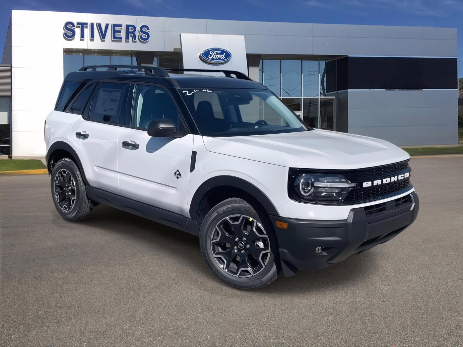 2026 Oxford White Ford Bronco Sport Outer Banks 4X4 SUV