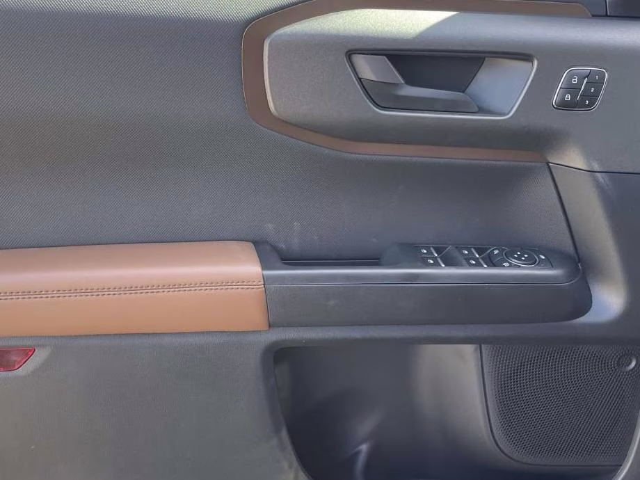 2026 Oxford White Ford Bronco Sport Outer Banks 4X4 SUV