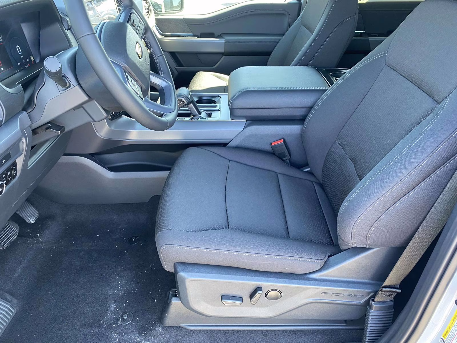 2026 Avalanche Ford F-150 XLT 4X4 Truck