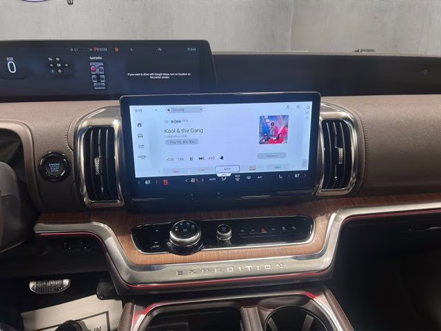 2026 Glacier Gray Metallic Tri-Coat Ford Expedition Max King Ranch 4X4 SUV