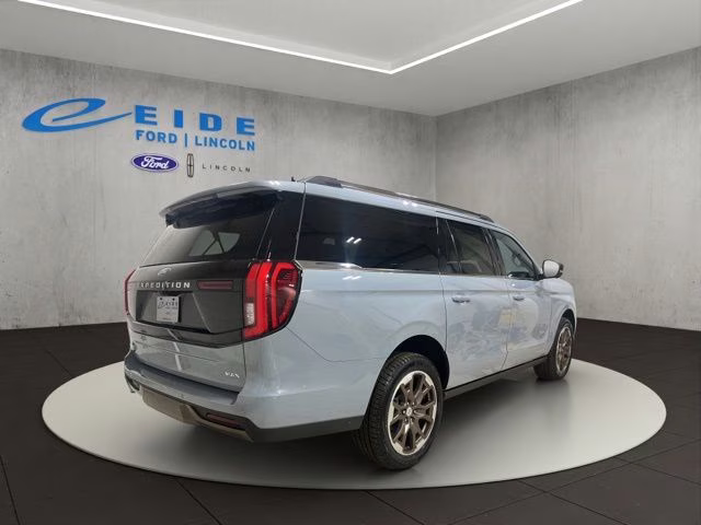 2026 Glacier Gray Metallic Tri-Coat Ford Expedition Max King Ranch 4X4 SUV