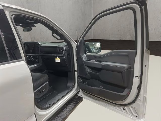 2026 Avalanche Ford F-150 XLT Black Appearance 4X4 Truck