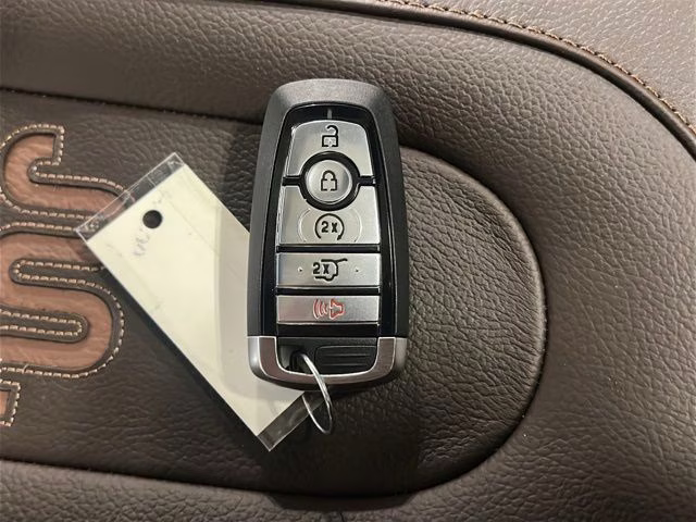 2026 Glacier Gray Metallic Tri-Coat Ford Expedition Max King Ranch 4X4 SUV