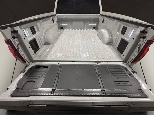 2026 Avalanche Ford F-150 XLT Black Appearance 4X4 Truck