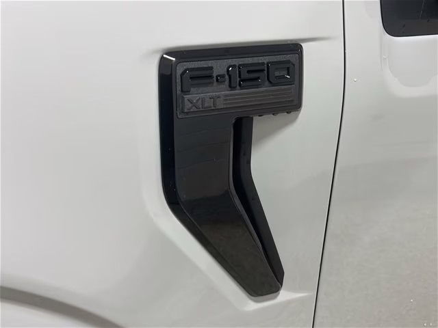 2026 Avalanche Ford F-150 XLT Black Appearance 4X4 Truck