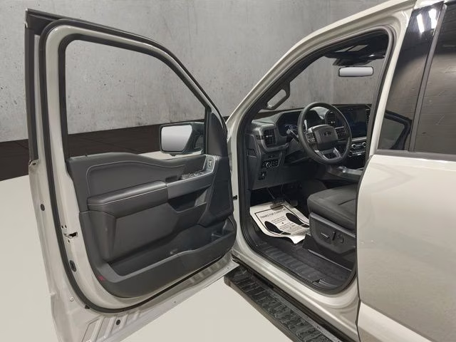 2026 Avalanche Ford F-150 XLT Black Appearance 4X4 Truck