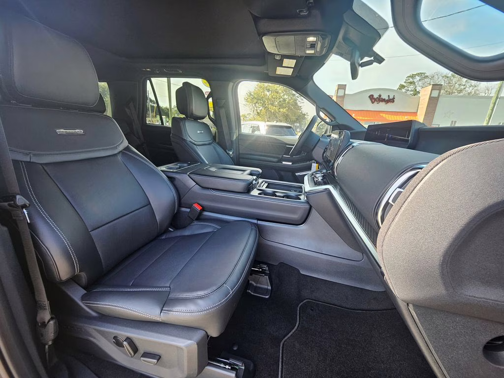 2026 Agate Black Metallic Ford Expedition Platinum 4X4 SUV