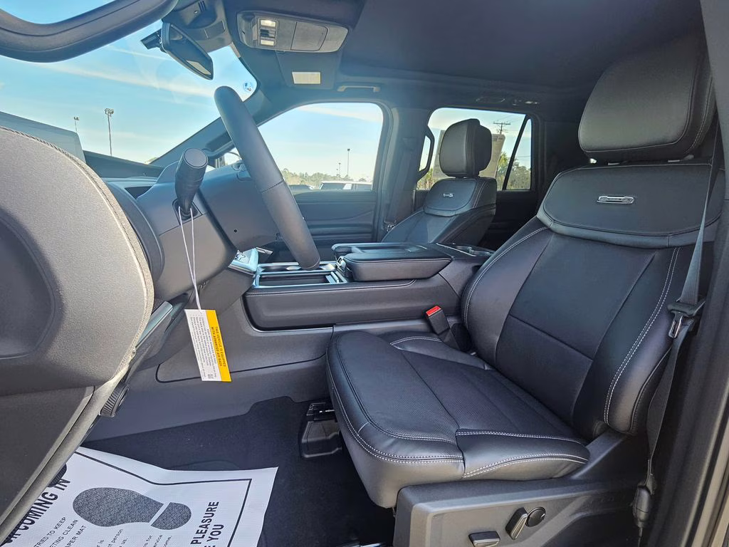 2026 Agate Black Metallic Ford Expedition Platinum 4X4 SUV