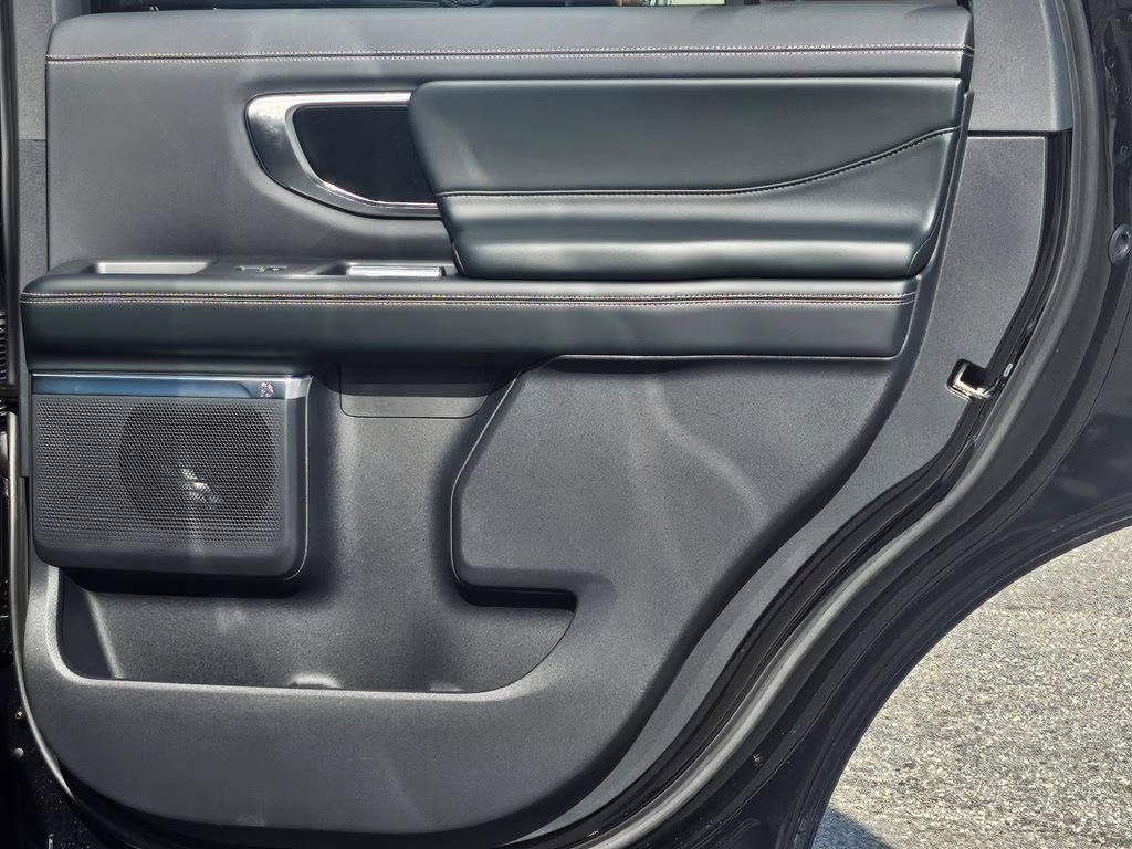 2026 Agate Black Metallic Ford Expedition Platinum 4X4 SUV