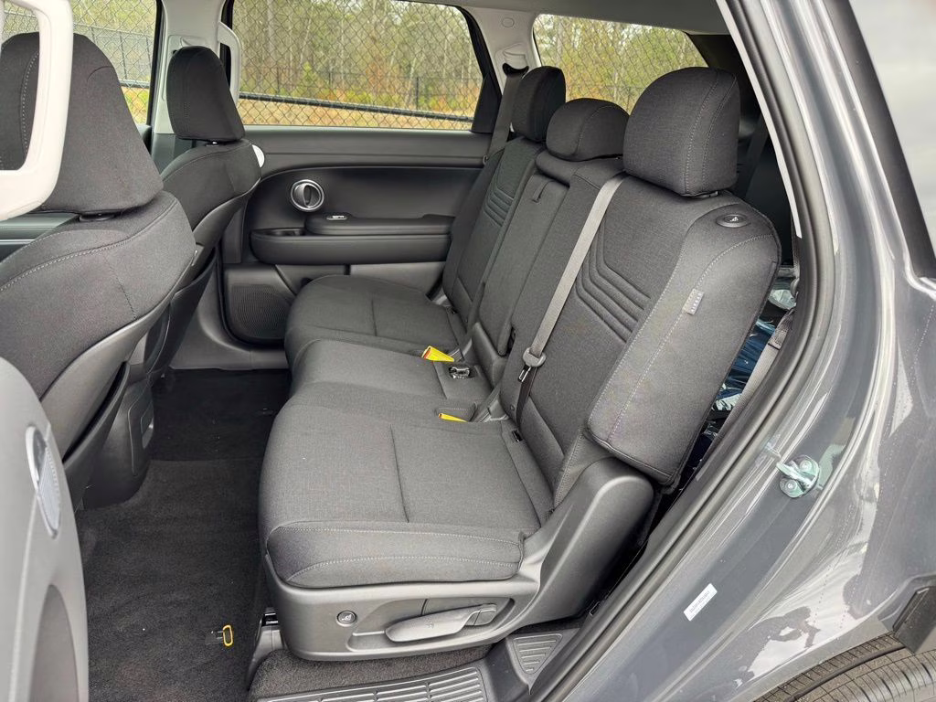 2026 Ecotronic Gray Pearl Hyundai Palisade SE FWD SUV