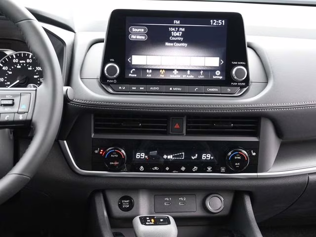 2026 Everest White Pearl Tricoat Nissan Rogue SV FWD SUV