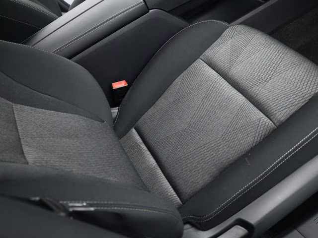 2026 Everest White Pearl Tricoat Nissan Rogue SV FWD SUV