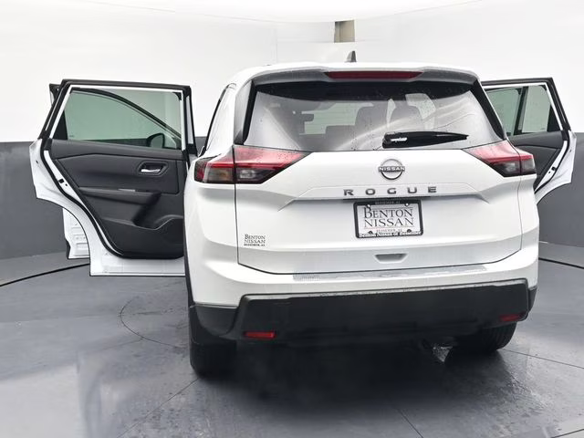2026 Everest White Pearl Tricoat Nissan Rogue SV FWD SUV