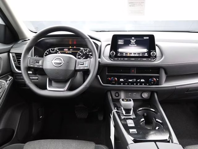 2026 Everest White Pearl Tricoat Nissan Rogue SV FWD SUV