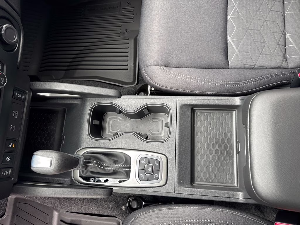2026 Super Black Nissan Frontier SV 4X4 Truck