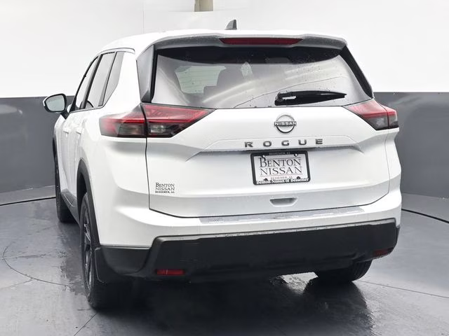 2026 Everest White Pearl Tricoat Nissan Rogue SV FWD SUV