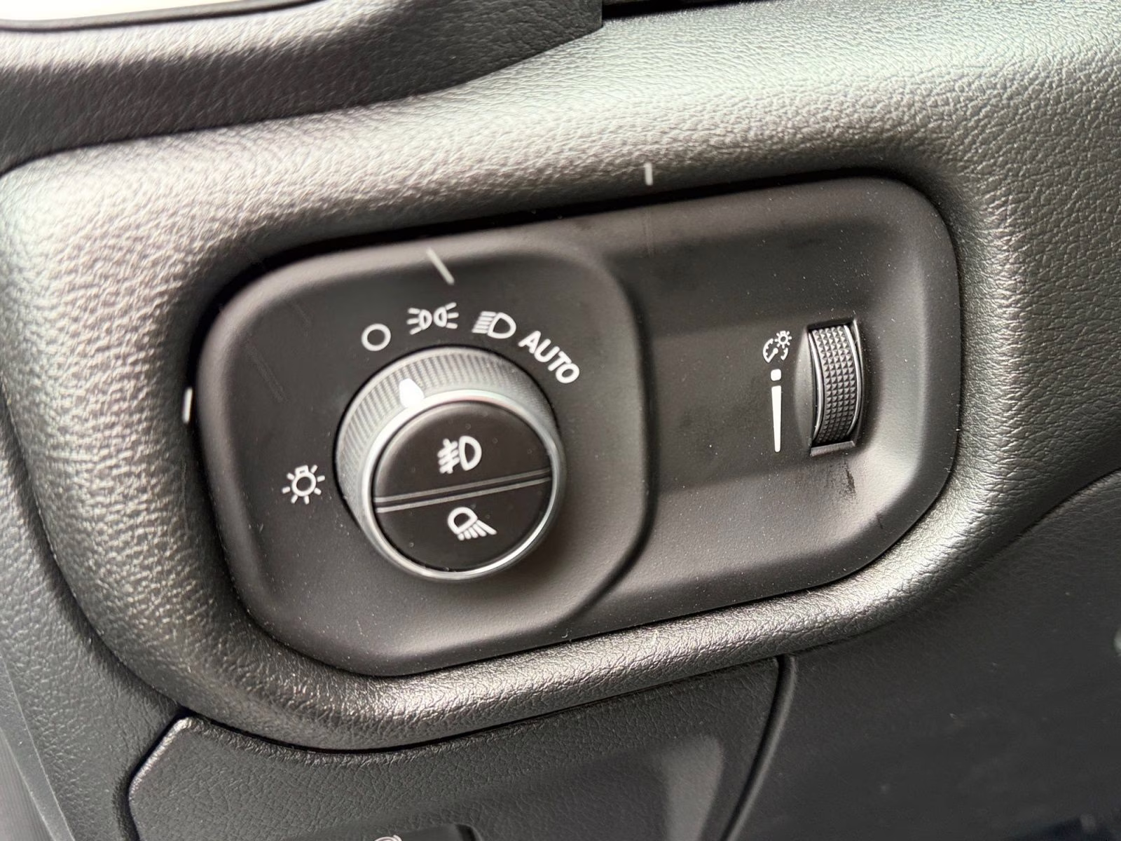 2026 Bright White Clearcoat Ram 1500 Express 4X4 Truck