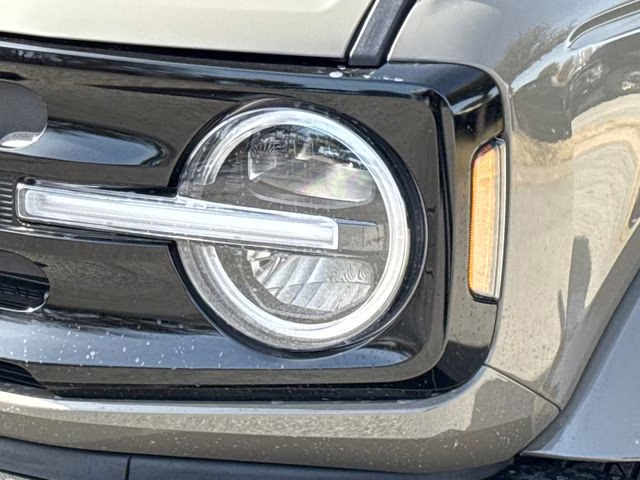 2026 Gray Ford Bronco Outer Banks 4X4 SUV