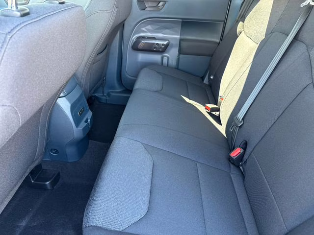 2026 Oxford White Ford Maverick XL FWD Truck