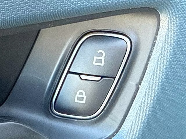 2026 Oxford White Ford Maverick XL FWD Truck