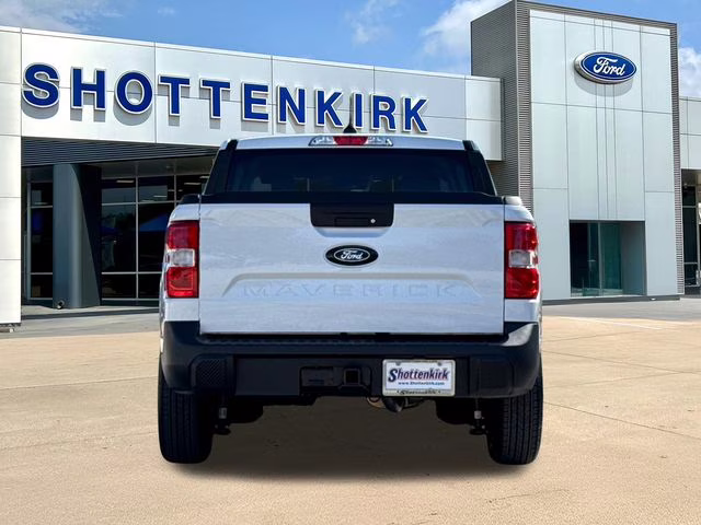 2026 Oxford White Ford Maverick XL FWD Truck
