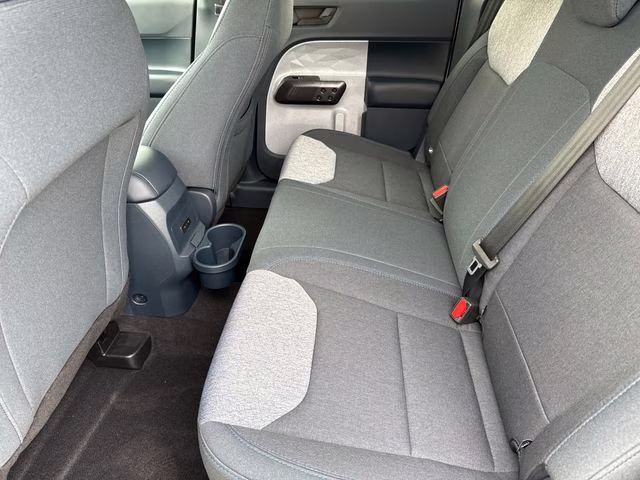 2026 Oxford White Ford Maverick XLT FWD Truck