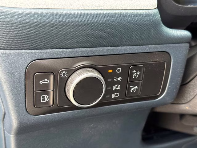 2026 Oxford White Ford Maverick XLT FWD Truck