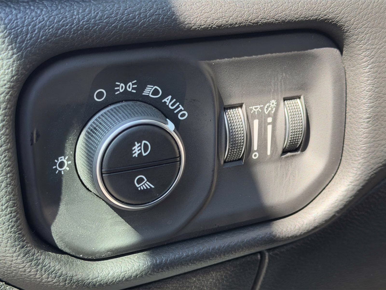 2026 Granite Crystal Metallic Clearcoat Ram 1500 Laramie 4X4 Truck