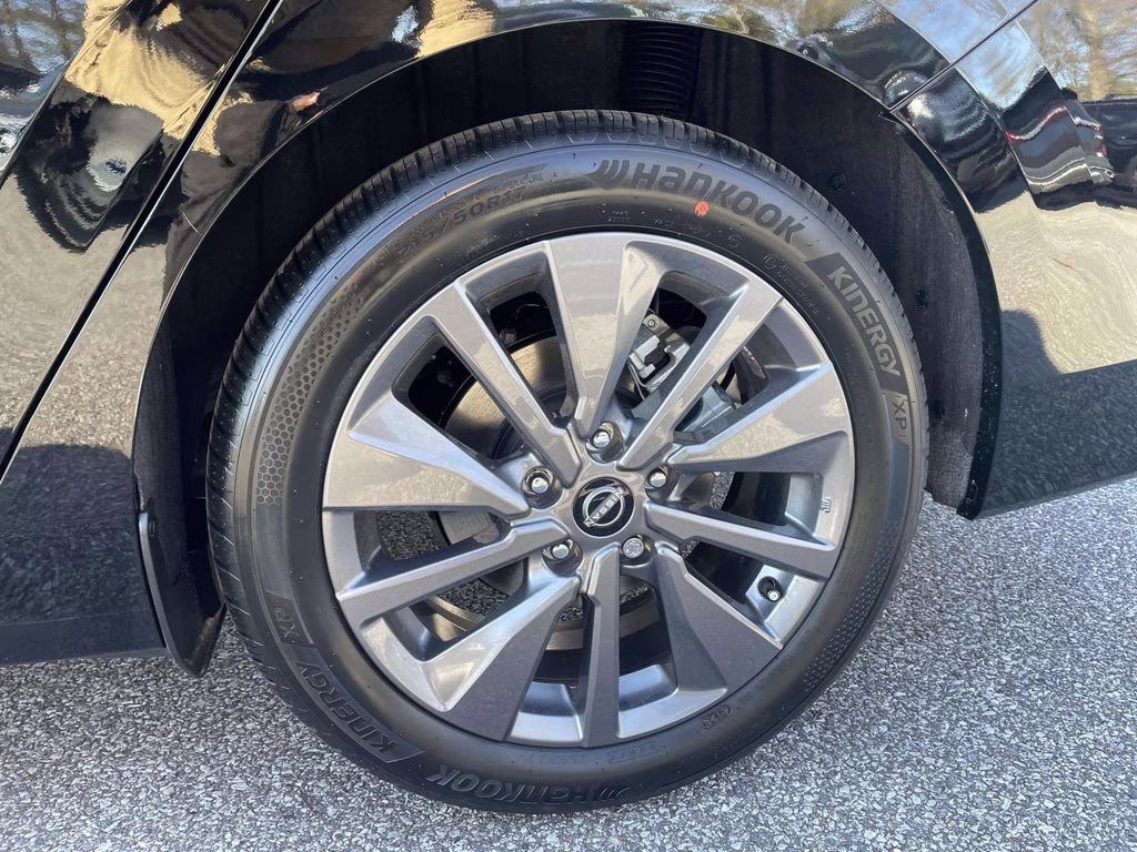 2026 Super Black Nissan Sentra SL FWD Sedan