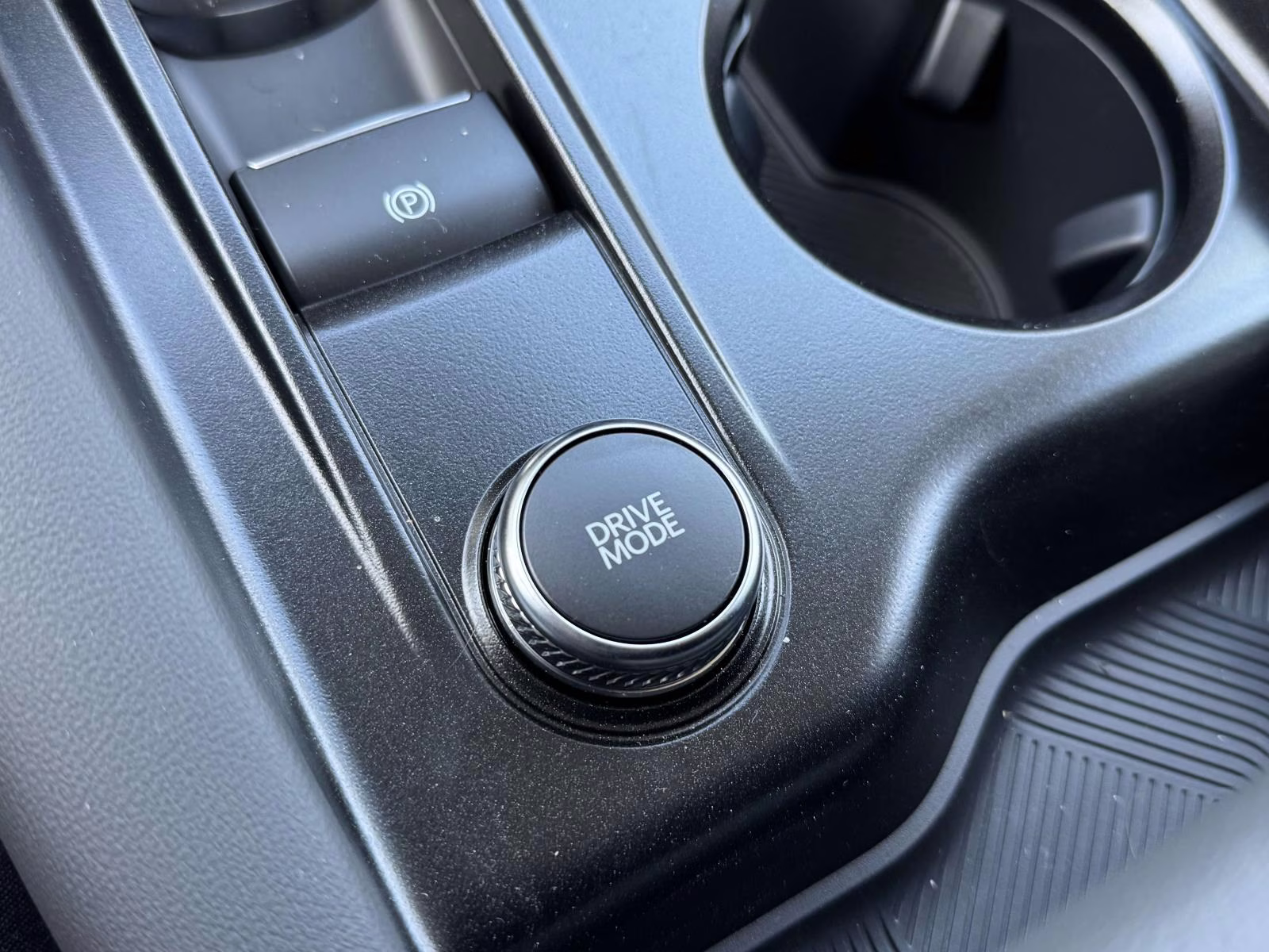 2026 Star White Metallic Tri-Coat Ford Explorer Active w/100A Pkg 4WD 4X4 SUV