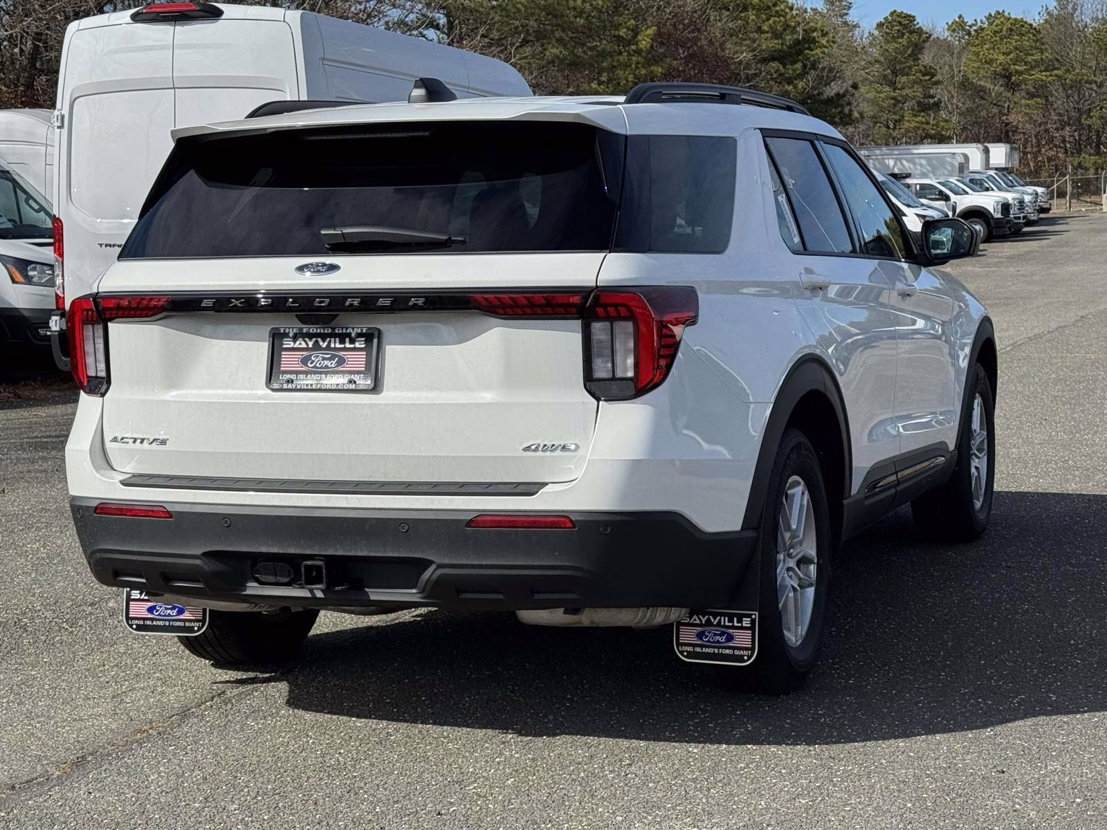 2026 Star White Metallic Tri-Coat Ford Explorer Active w/100A Pkg 4WD 4X4 SUV