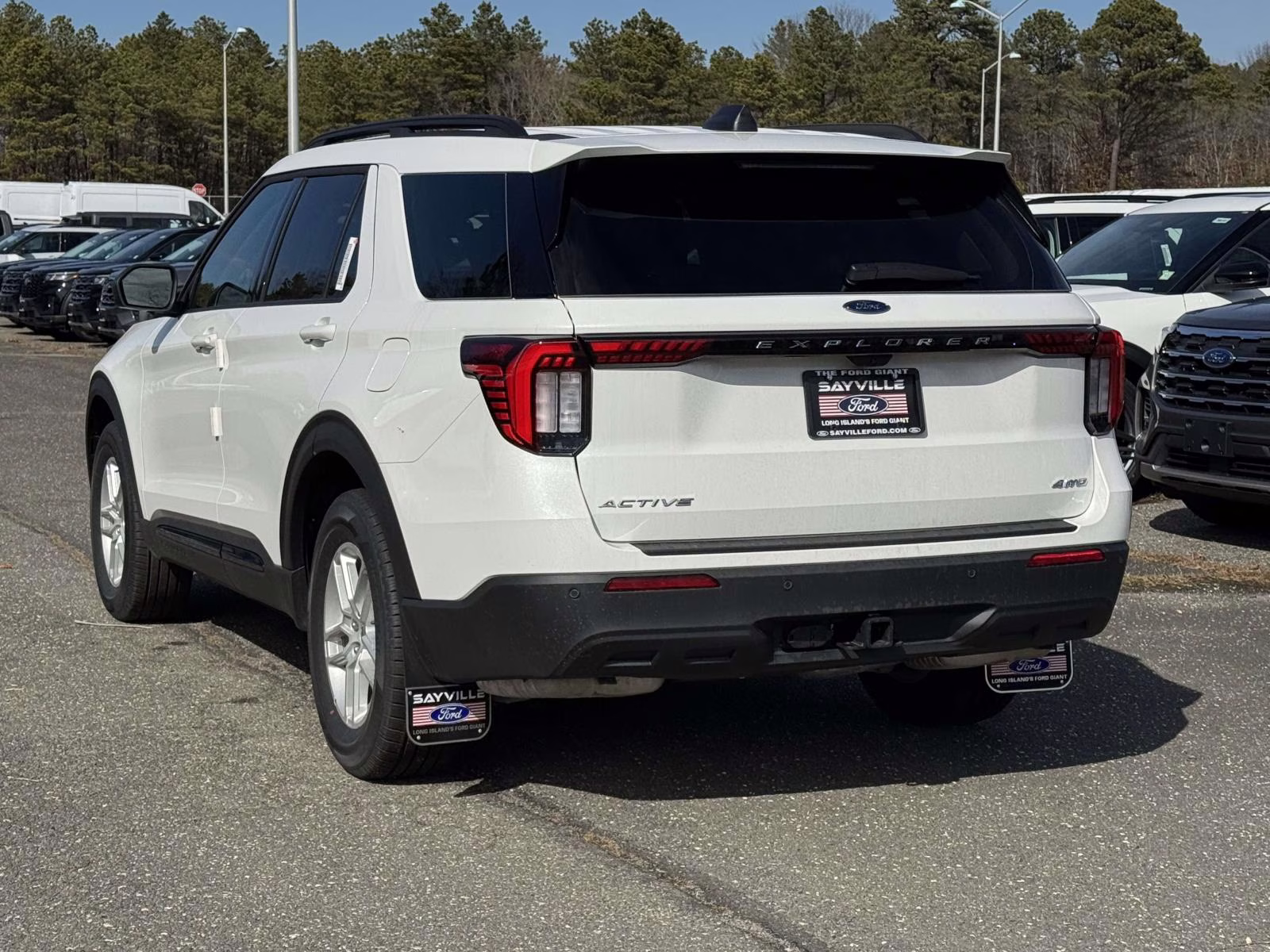 2026 Star White Metallic Tri-Coat Ford Explorer Active w/100A Pkg 4WD 4X4 SUV