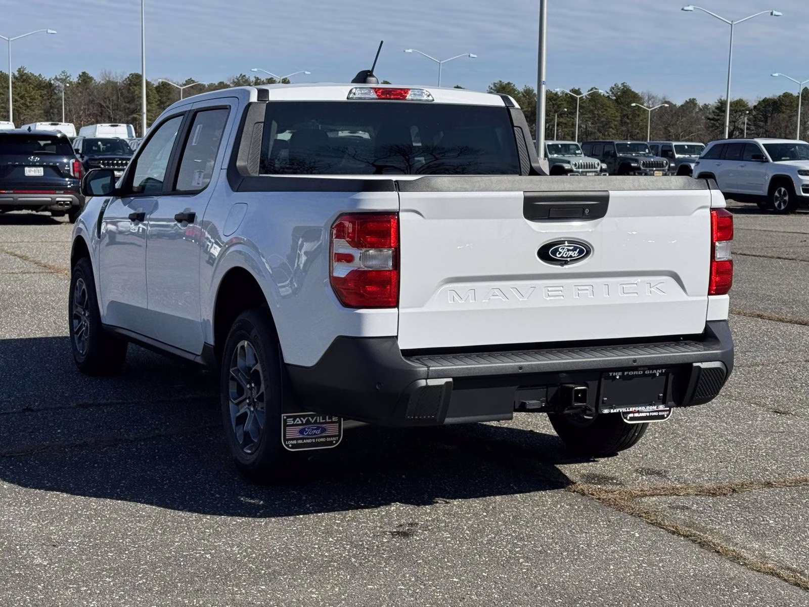 2026 Oxford White Ford Maverick XLT AWD SuperCrew AWD Truck